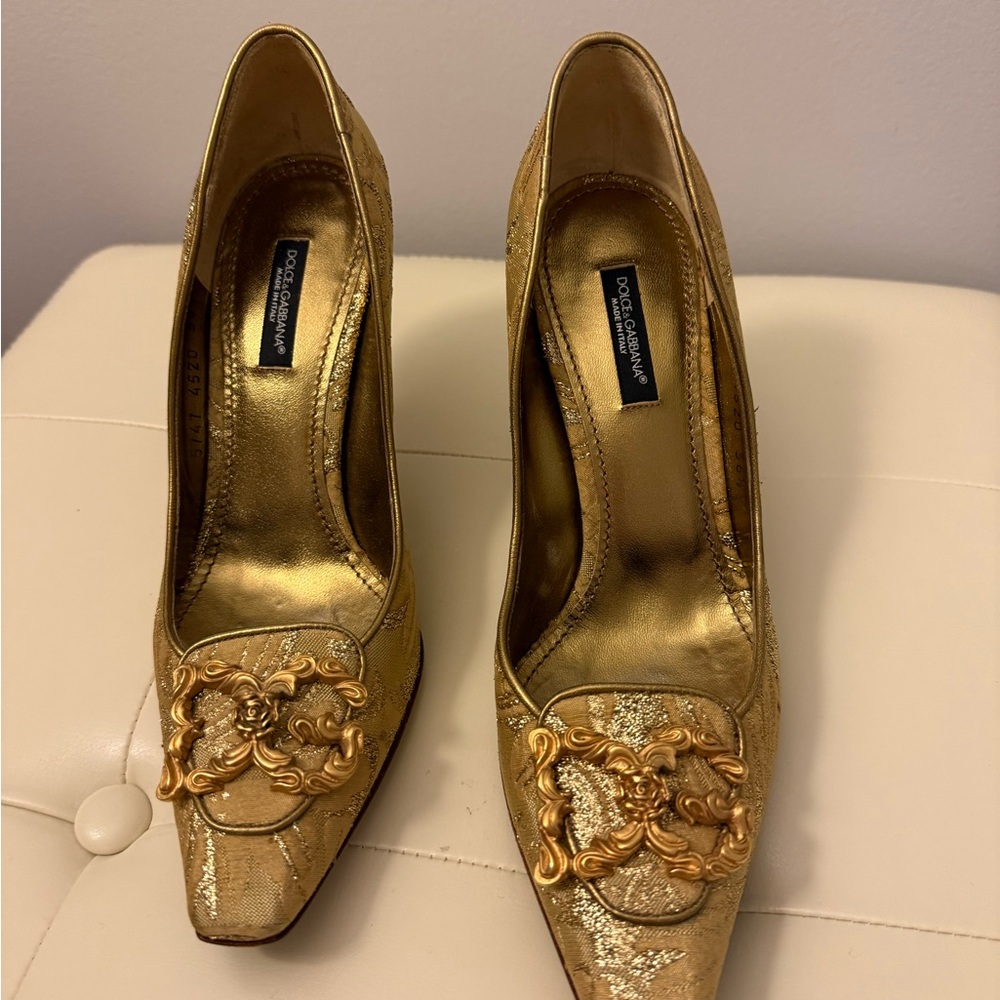 Vintage Dolce & Gabbana Brocade Gold High Heels in Size 6.5